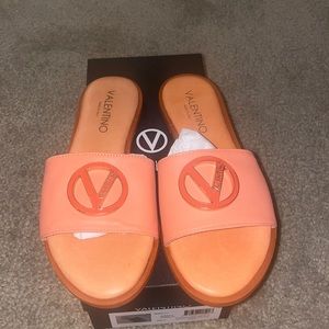 Valentino Slides